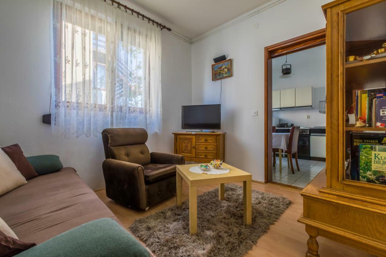 Apartman Laura Селце Екстериор снимка
