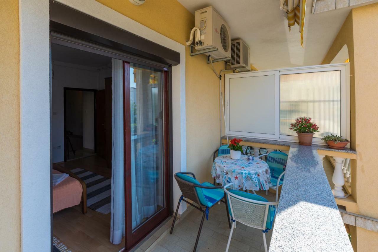 Apartman Laura Селце Екстериор снимка